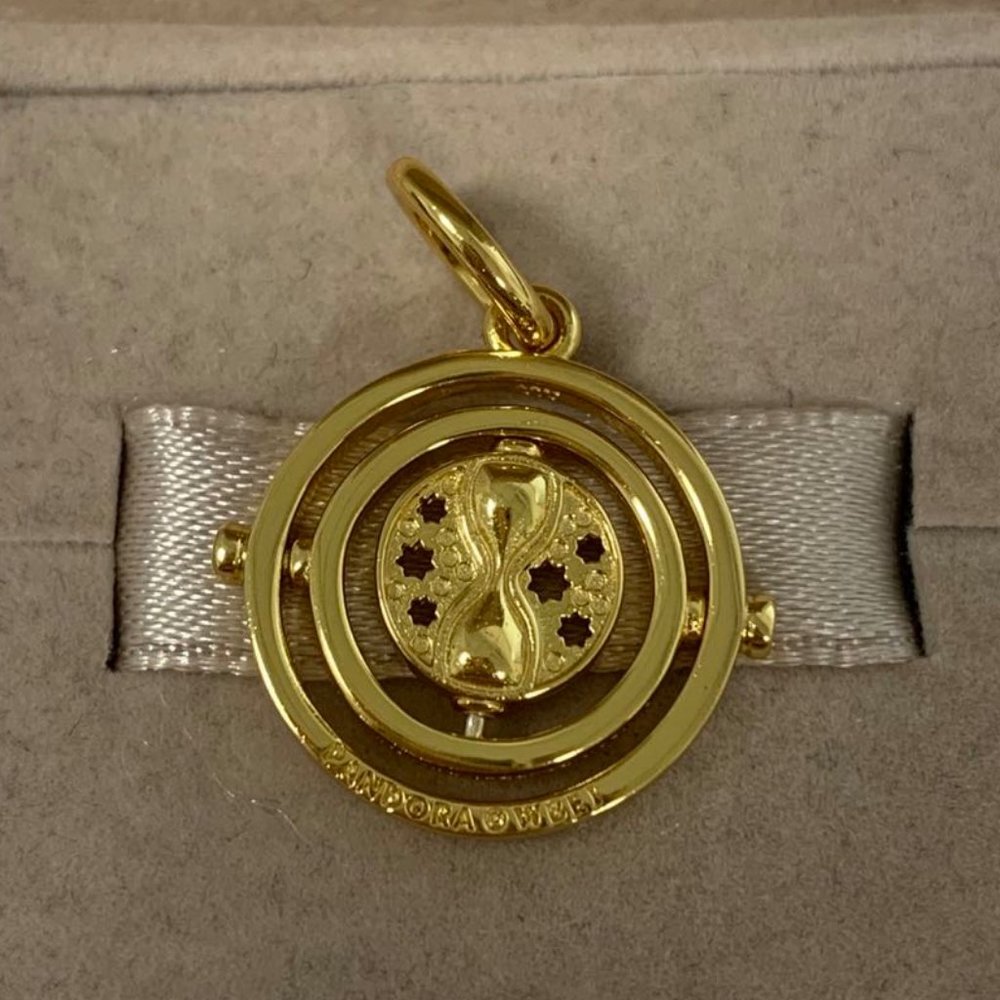 Pandora Harry Potter, Spinning Time Turner Pendant